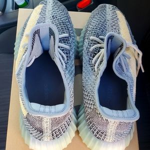 Yeezy Boost 350 Ash Blue Sz 10.5
